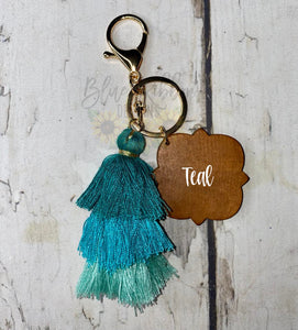 Personalized Tassel Keychain with Clover-Shaped Pendant